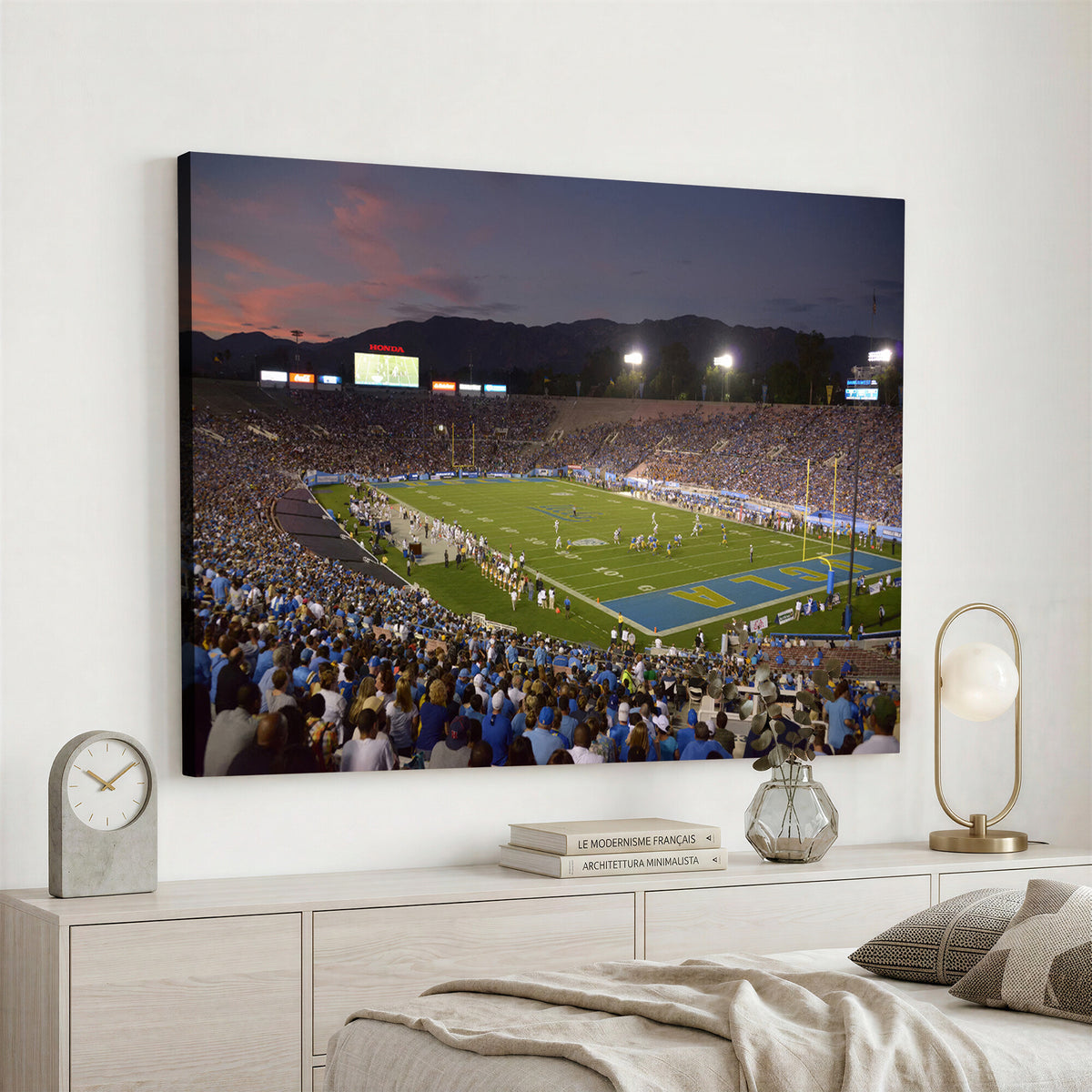 90359-MGV-CV-36X24 - UCLA Bruins Football Team Print - Pasadena Rose Bowl Stadium Wall Art Canvas Print