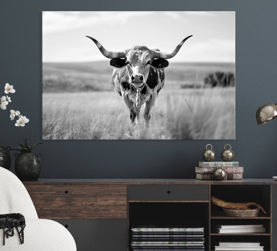 Texas Cow Longhorn Canvas Print, perfect for farmhouse décor.