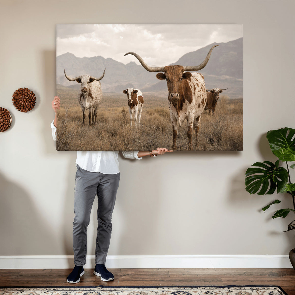 62336425AD-MGV-CV-36X24 - Rustic Texas Longhorn Cow Canvas Wall Art Print, Rustic Farm Animal Photography Print, Farmhouse Country Decor, Western Ranch Art