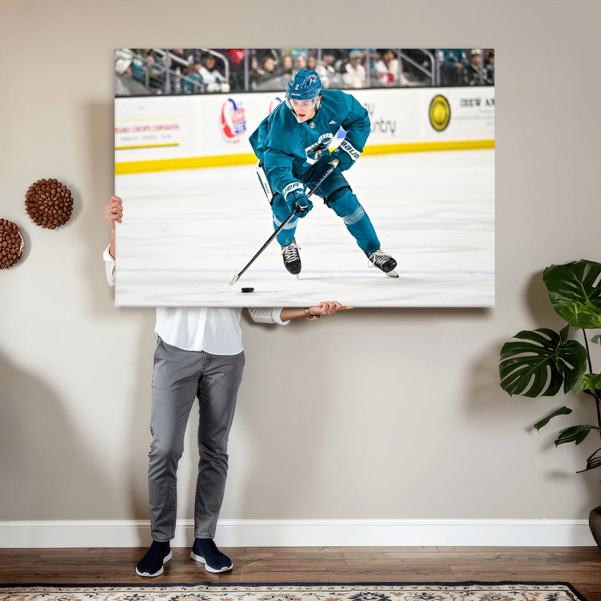 69179-MGV-CV-36X24 - San Jose Sharks Ice Hockey Player Wall Art Canvas Print