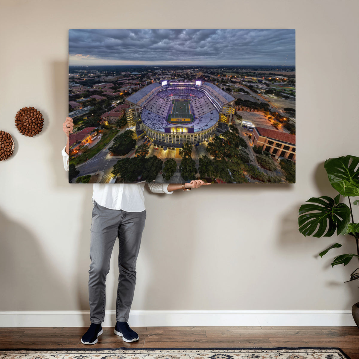 77405-MGV-CV-36X24 - The Louisiana State University Tigers Football Team Print