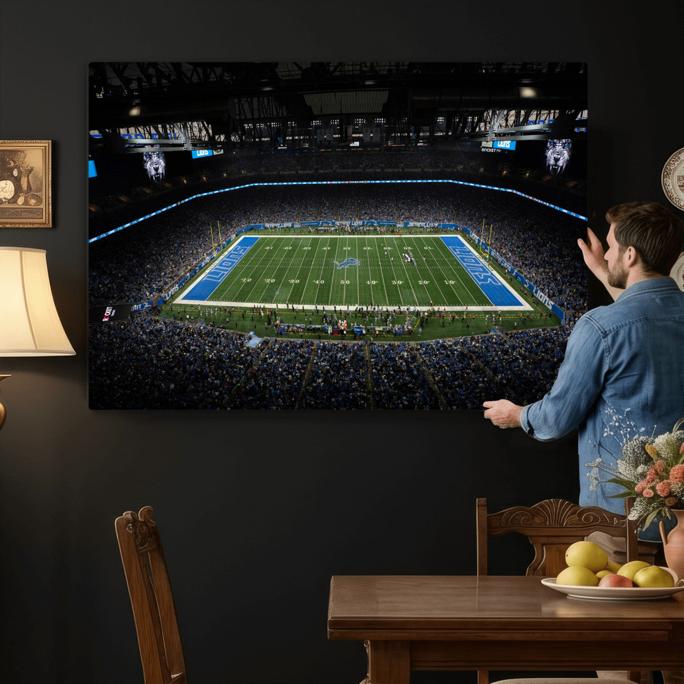 16709602-MGV-CV-36X24 - Detroit Lions Stadium Wall Art Canvas Print, Football Field Panorama Artwork, NFL Game Night Stadium Decor