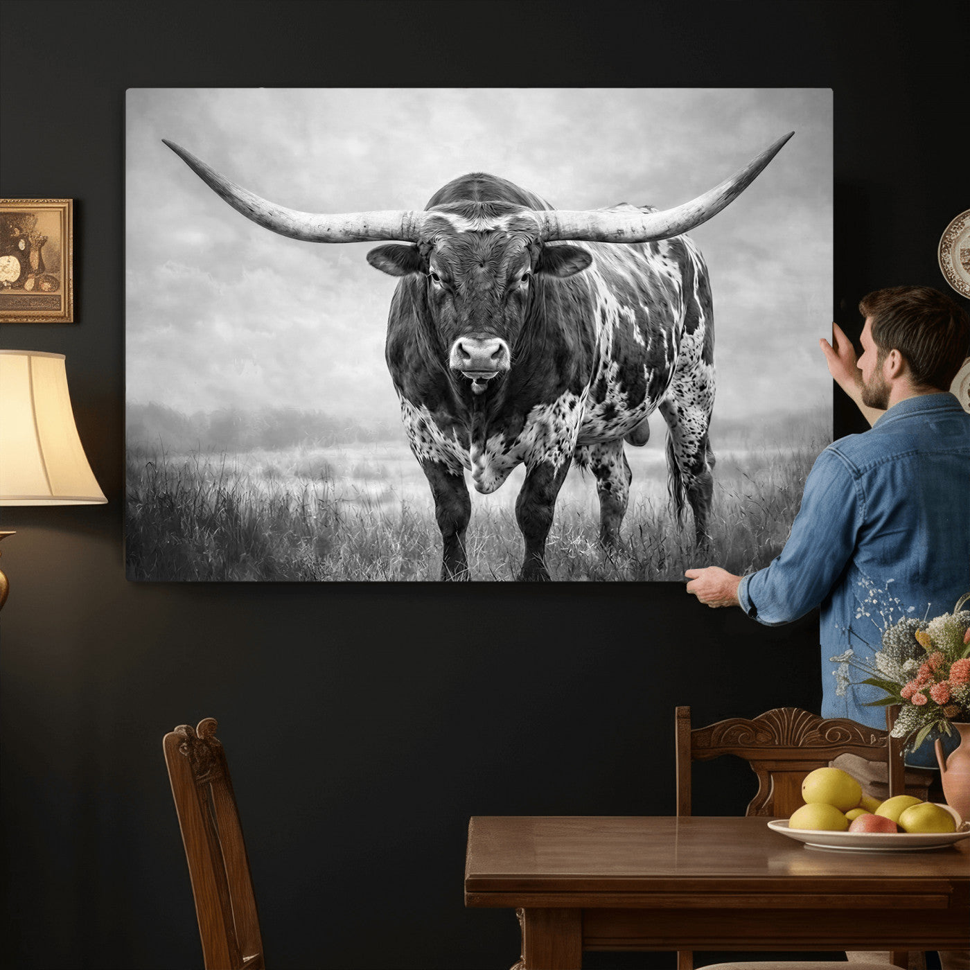 11121585-MGV-CV-36X24 - Texas Bull Wall Art Canvas Print for Farmhouse Restaurant Wall Decor