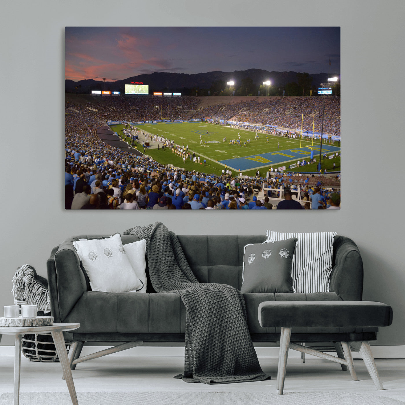 MGV-CV-36X24 - UCLA Bruins Football Team Print - Pasadena Rose Bowl Stadium Wall Art Canvas Print