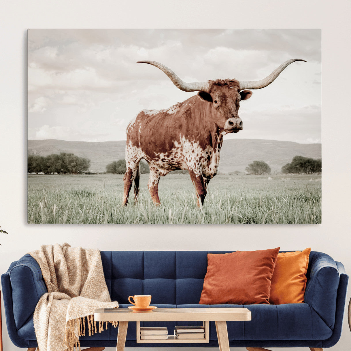 MGV-CV-36X24 - Texas Longhorn Wall Art Canvas Print, Framed Spotted Cattle Art Picture Print, Horned Bull Perfect Rustic Western Decor Artwork