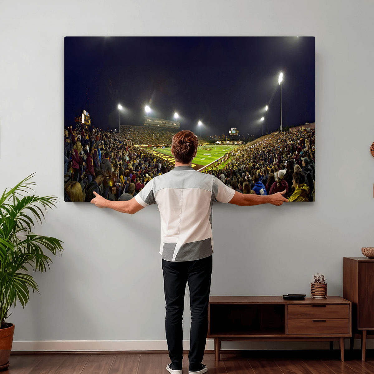 45619-MGV-CV-36X24 - Central Michigan University Chippewas Canvas Wall Art, Football Team Print - Mount Pleasant