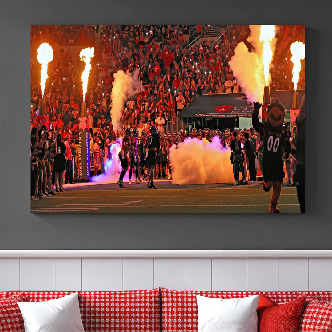 The University of Texas at San Antonio Roadrunners Football Team Print - San Antonio Alamodome Wall Art Canvas Print