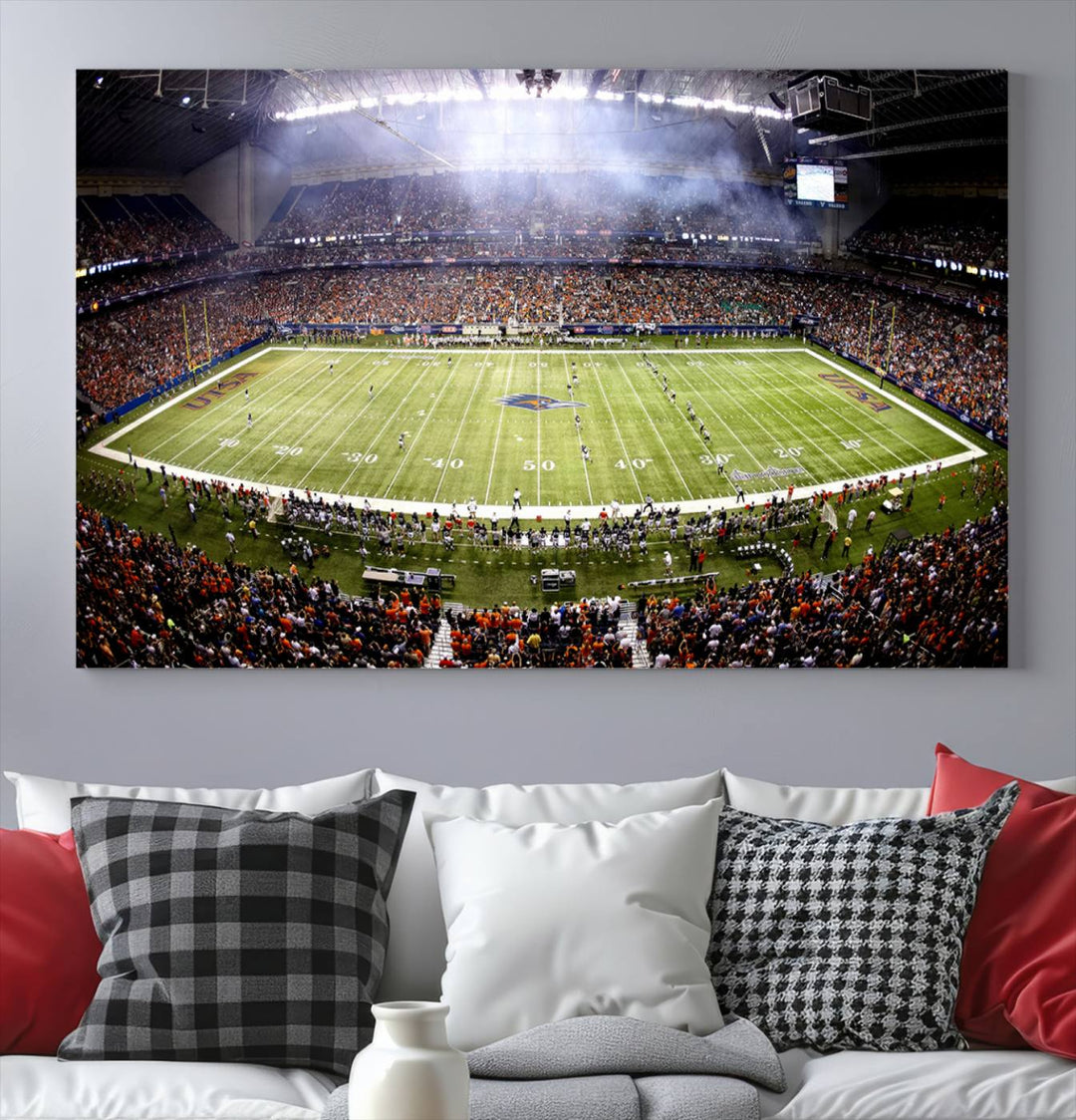 The University of Texas at San Antonio Roadrunners Football Team Print - San Antonio Alamodome Wall Art Canvas Print