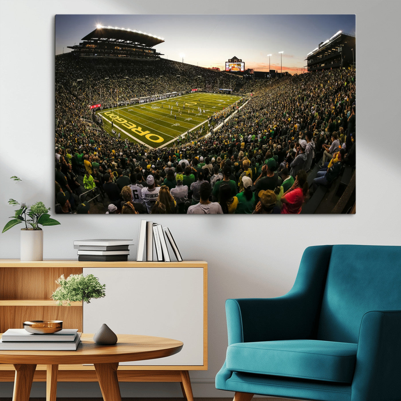 MGV-CV-36X24 - Oregon Stadium Canvas Wall Art - Captivating Game Day Scene at Autzen Stadium, Oregon Ducks Football