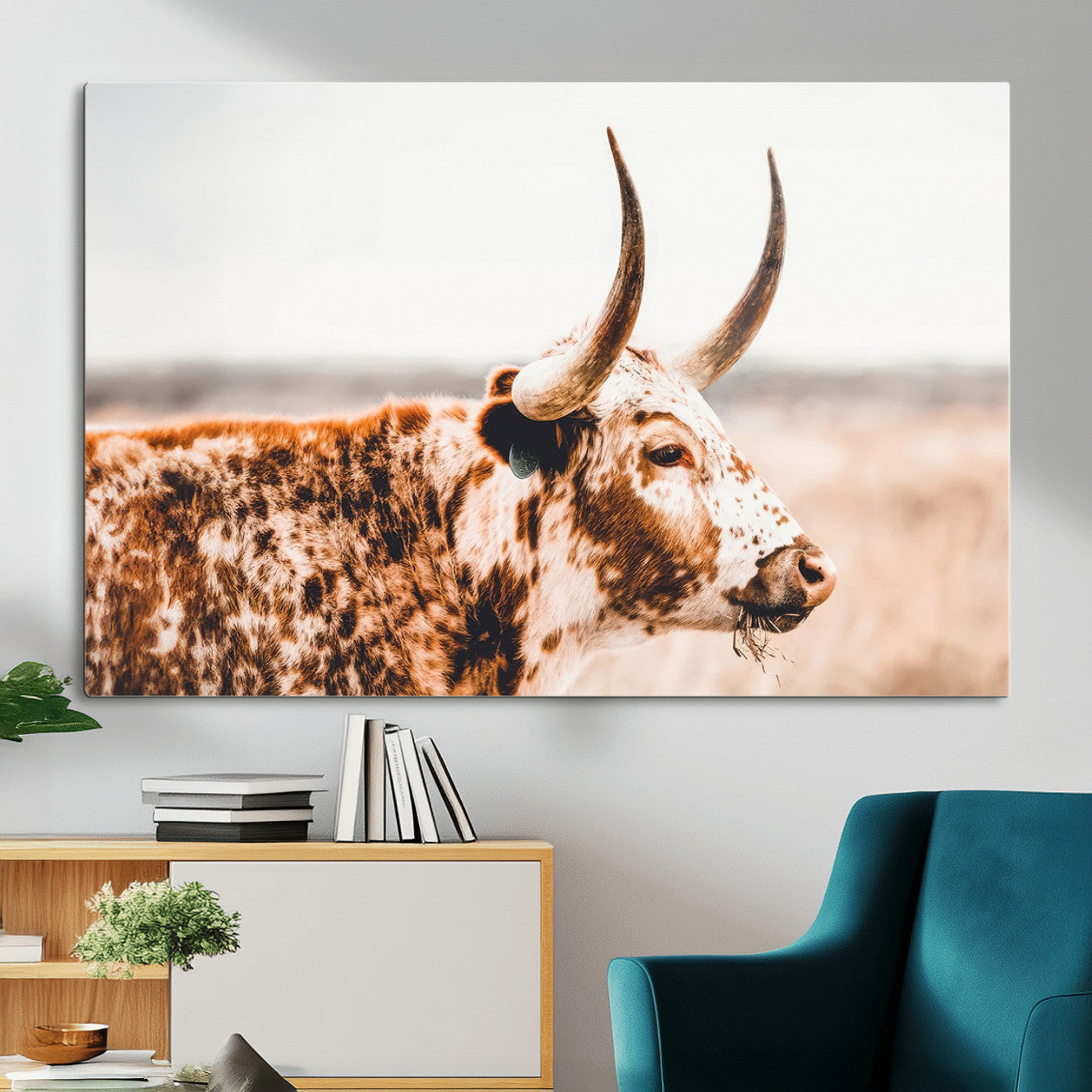 MGV-CV-36X24 - Speckled Bull Wall Art Canvas Print – Rustic Cow Longhorn Farmhouse Animal Decor – Western Longhorn