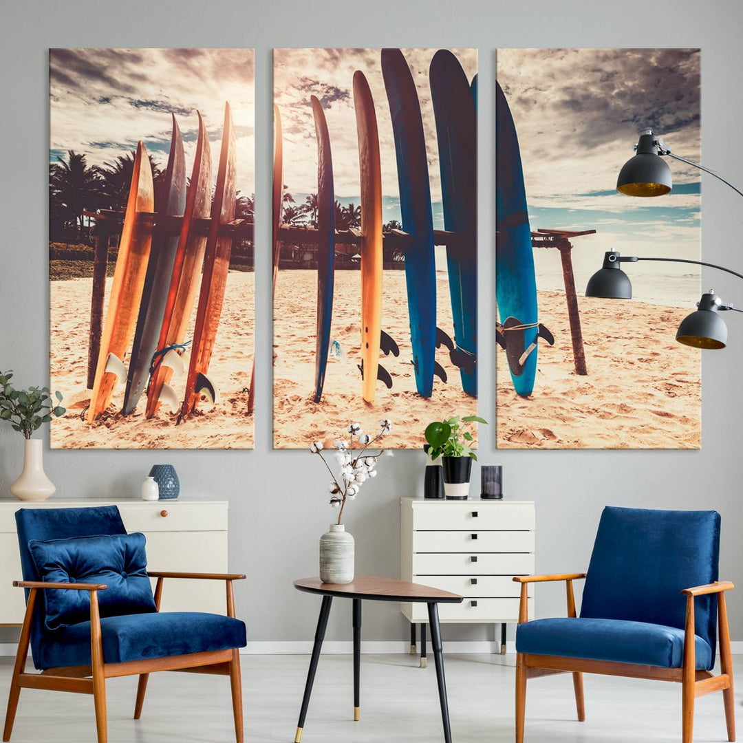 Tablas de surf coloridas y lienzo al atardecer Impresión de arte de pared Lienzo extra grande Arte deportivo inspirador Arte de lienzo de playa Arte de pared de múltiples paneles