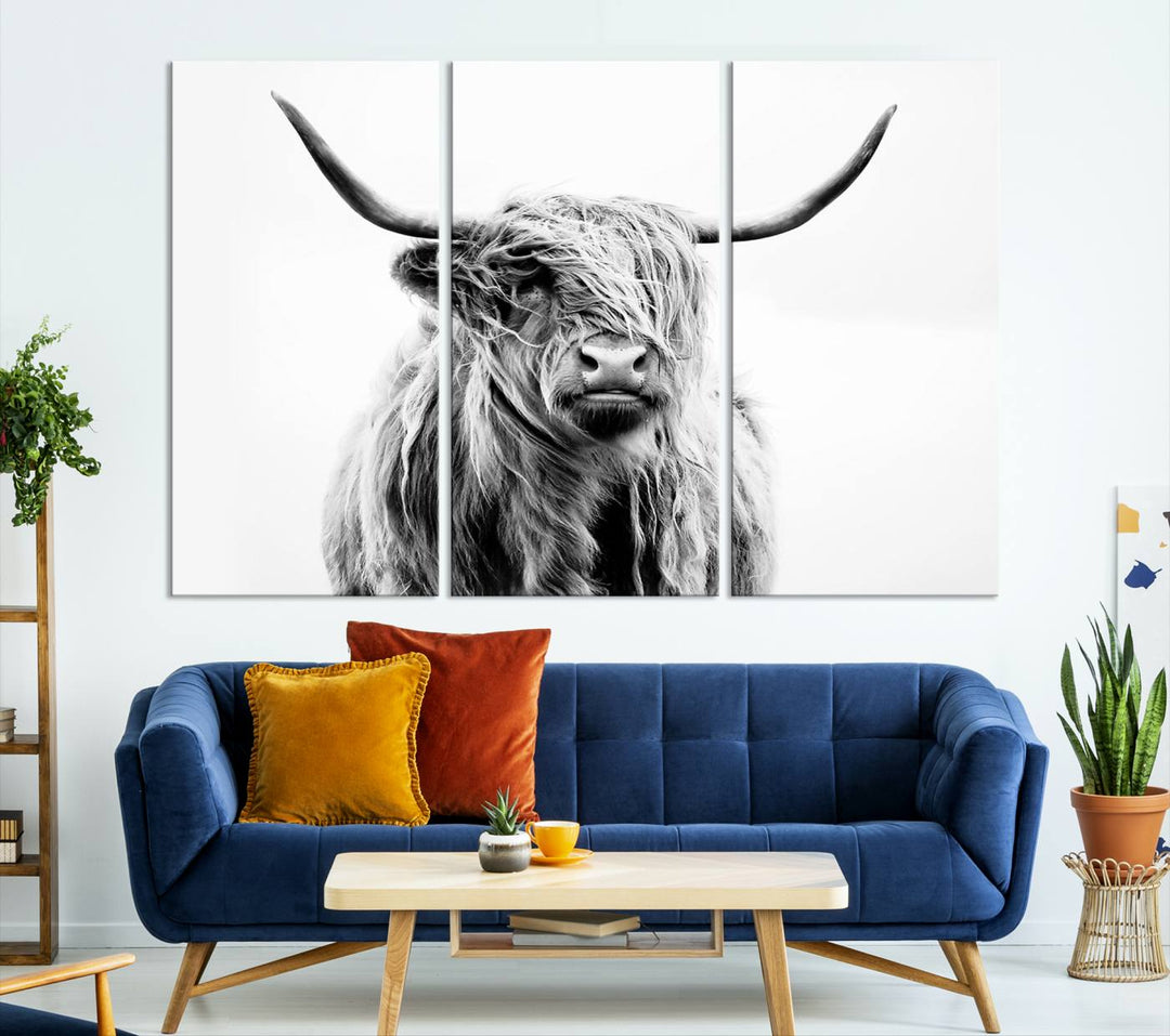 Lienzo de vaca de las Tierras Altas, arte de pared, decoración de granja, vaca, impresión en blanco y negro, decoración de pared rústica, pintura de animales, pared de vaca escocesa