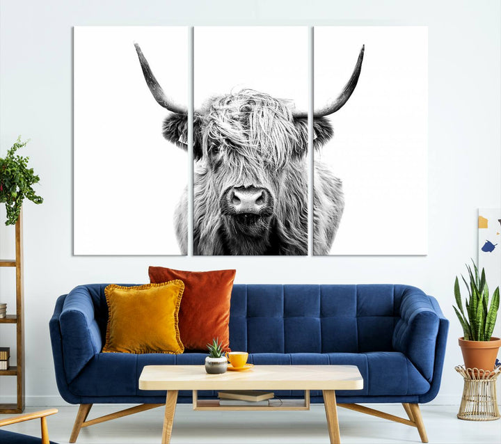 Lienzo de vaca de las Tierras Altas, arte de pared, decoración de granja, vaca, impresión en blanco y negro, decoración de pared rústica, pintura de animales, pared de vaca escocesa