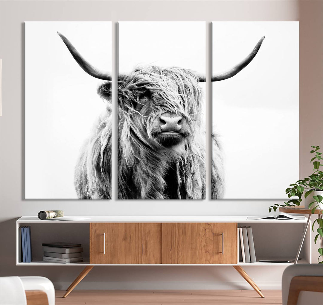 Lienzo de vaca de las Tierras Altas, arte de pared, decoración de granja, vaca, impresión en blanco y negro, decoración de pared rústica, pintura de animales, pared de vaca escocesa