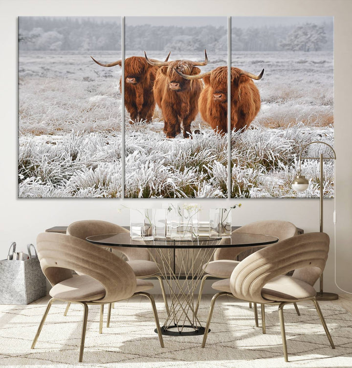 Vaches des Highlands dans la neige Art sur toile Highland Cattle Picture Art Farmhouse Art