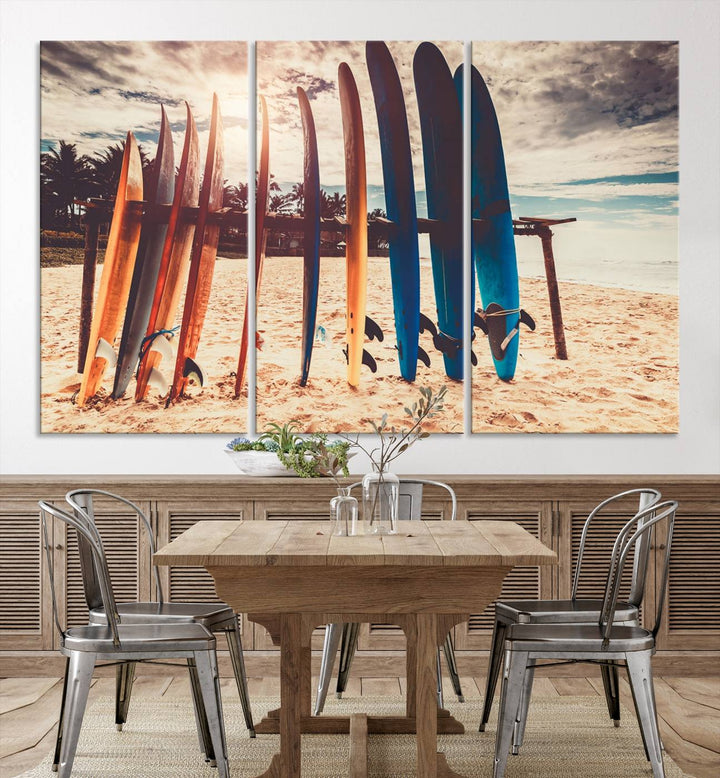 Tablas de surf coloridas y lienzo al atardecer Impresión de arte de pared Lienzo extra grande Arte deportivo inspirador Arte de lienzo de playa Arte de pared de múltiples paneles