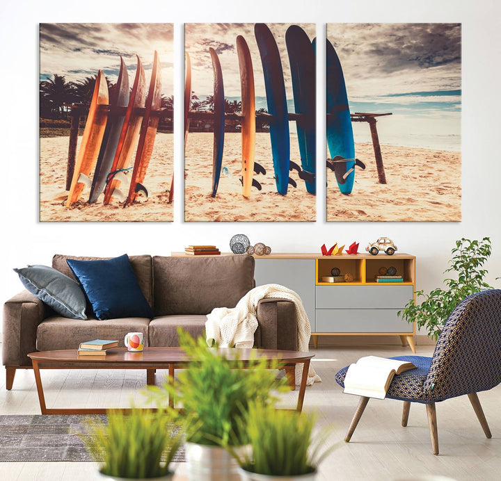 Tablas de surf coloridas y lienzo al atardecer Impresión de arte de pared Lienzo extra grande Arte deportivo inspirador Arte de lienzo de playa Arte de pared de múltiples paneles