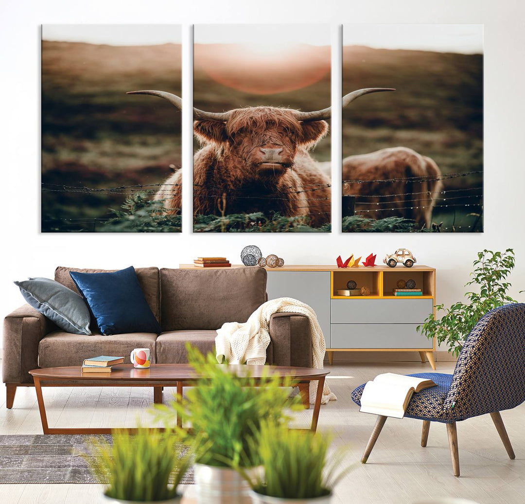 Lienzo de vaca de las tierras altas al amanecer, decoración del hogar, varios paneles, lienzo enmarcado listo para colgar, obras de arte para pared dividida, sala de estar, fotografía artística, decoración de pared