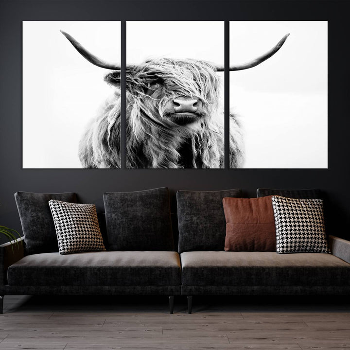 Lienzo de vaca de las Tierras Altas, arte de pared, decoración de granja, vaca, impresión en blanco y negro, decoración de pared rústica, pintura de animales, pared de vaca escocesa