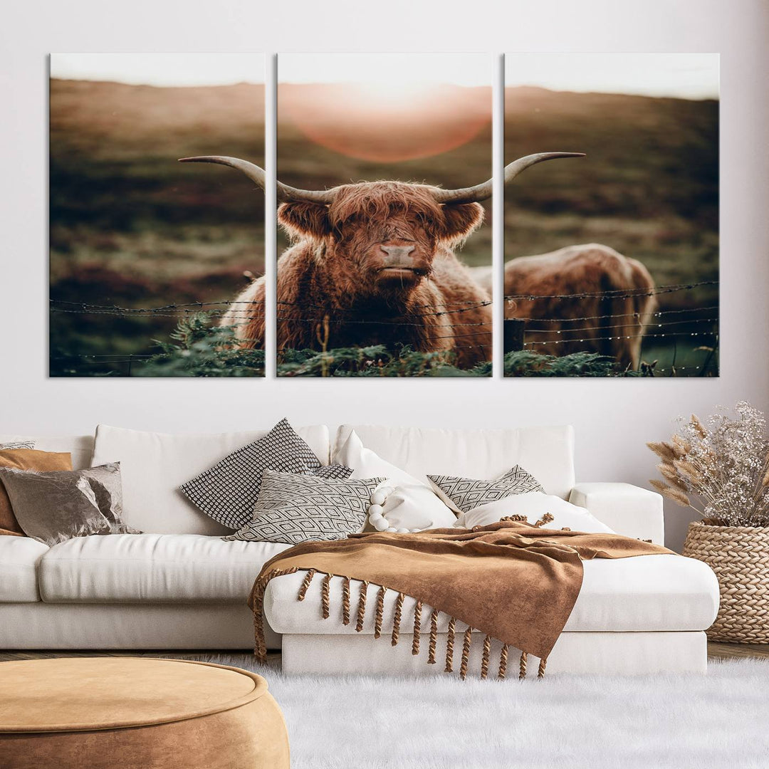 Lienzo de vaca de las tierras altas al amanecer, decoración del hogar, varios paneles, lienzo enmarcado listo para colgar, obras de arte para pared dividida, sala de estar, fotografía artística, decoración de pared