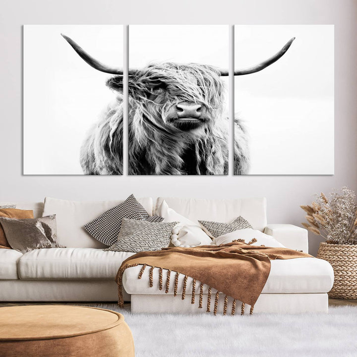 Lienzo de vaca de las Tierras Altas, arte de pared, decoración de granja, vaca, impresión en blanco y negro, decoración de pared rústica, pintura de animales, pared de vaca escocesa