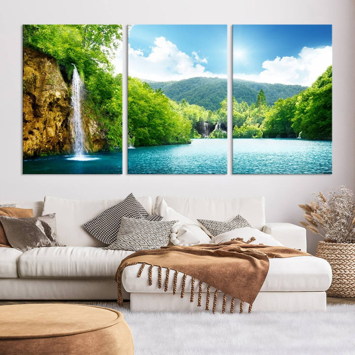 Impresión en lienzo de cascada de arte de pared grande - Grandes cascadas en el bosque con vistas a la montaña