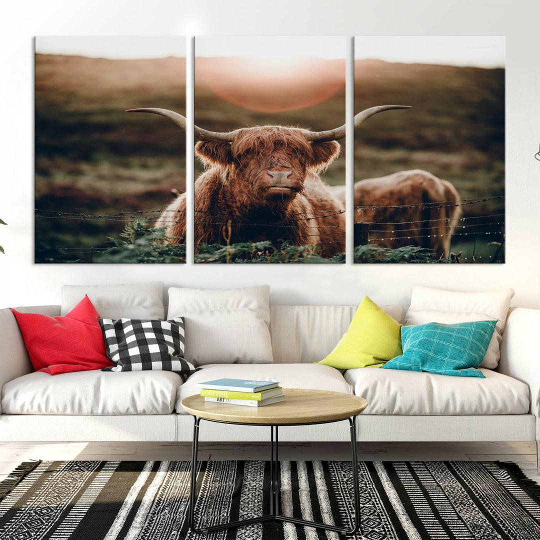 Lienzo de vaca de las tierras altas al amanecer, decoración del hogar, varios paneles, lienzo enmarcado listo para colgar, obras de arte para pared dividida, sala de estar, fotografía artística, decoración de pared