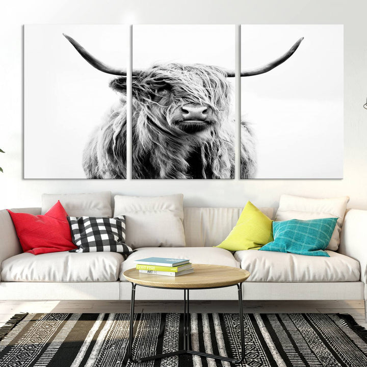 Lienzo de vaca de las Tierras Altas, arte de pared, decoración de granja, vaca, impresión en blanco y negro, decoración de pared rústica, pintura de animales, pared de vaca escocesa