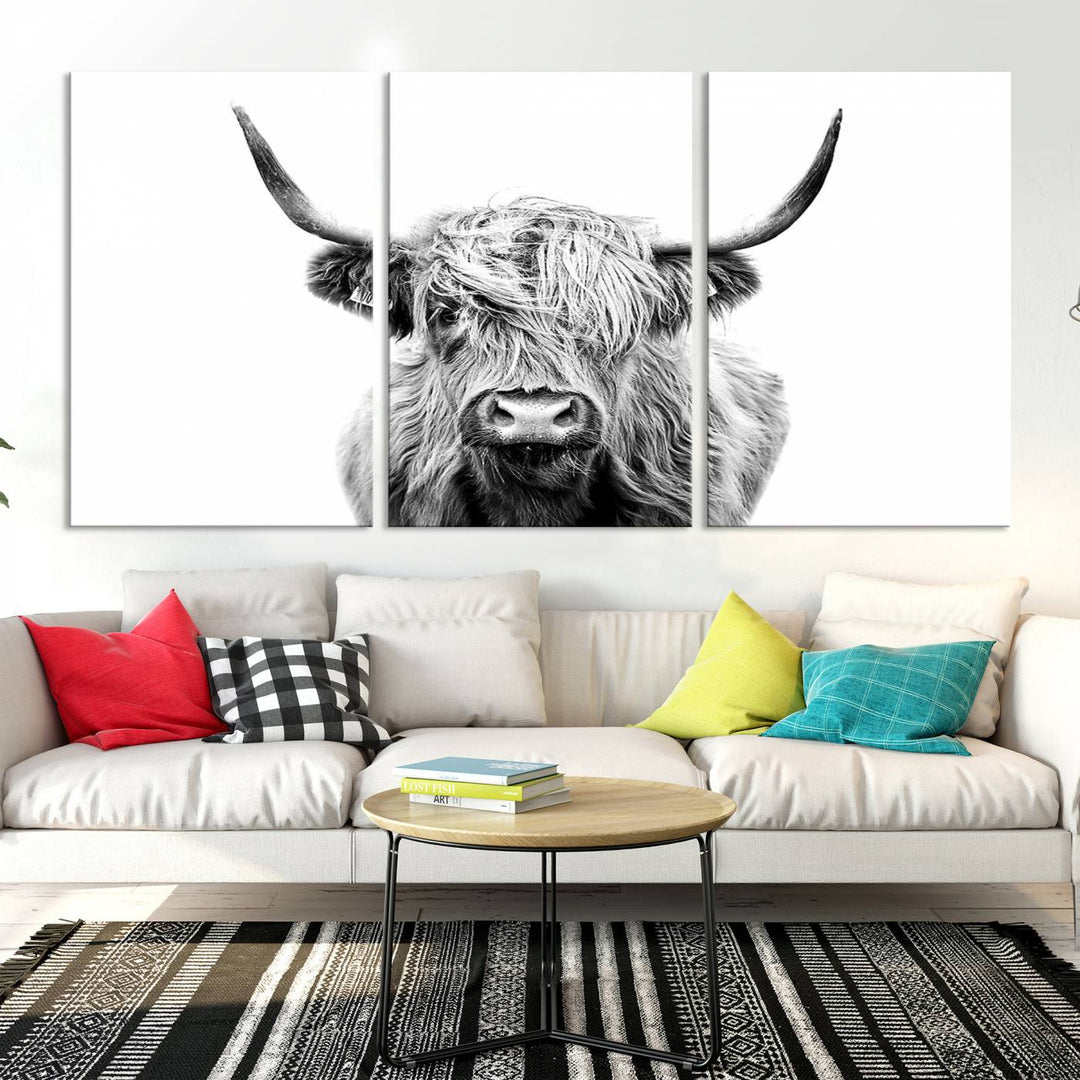 Lienzo de vaca de las Tierras Altas, arte de pared, decoración de granja, vaca, impresión en blanco y negro, decoración de pared rústica, pintura de animales, pared de vaca escocesa