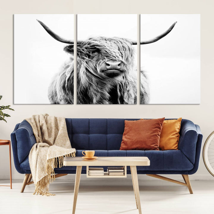 Lienzo de vaca de las Tierras Altas, arte de pared, decoración de granja, vaca, impresión en blanco y negro, decoración de pared rústica, pintura de animales, pared de vaca escocesa