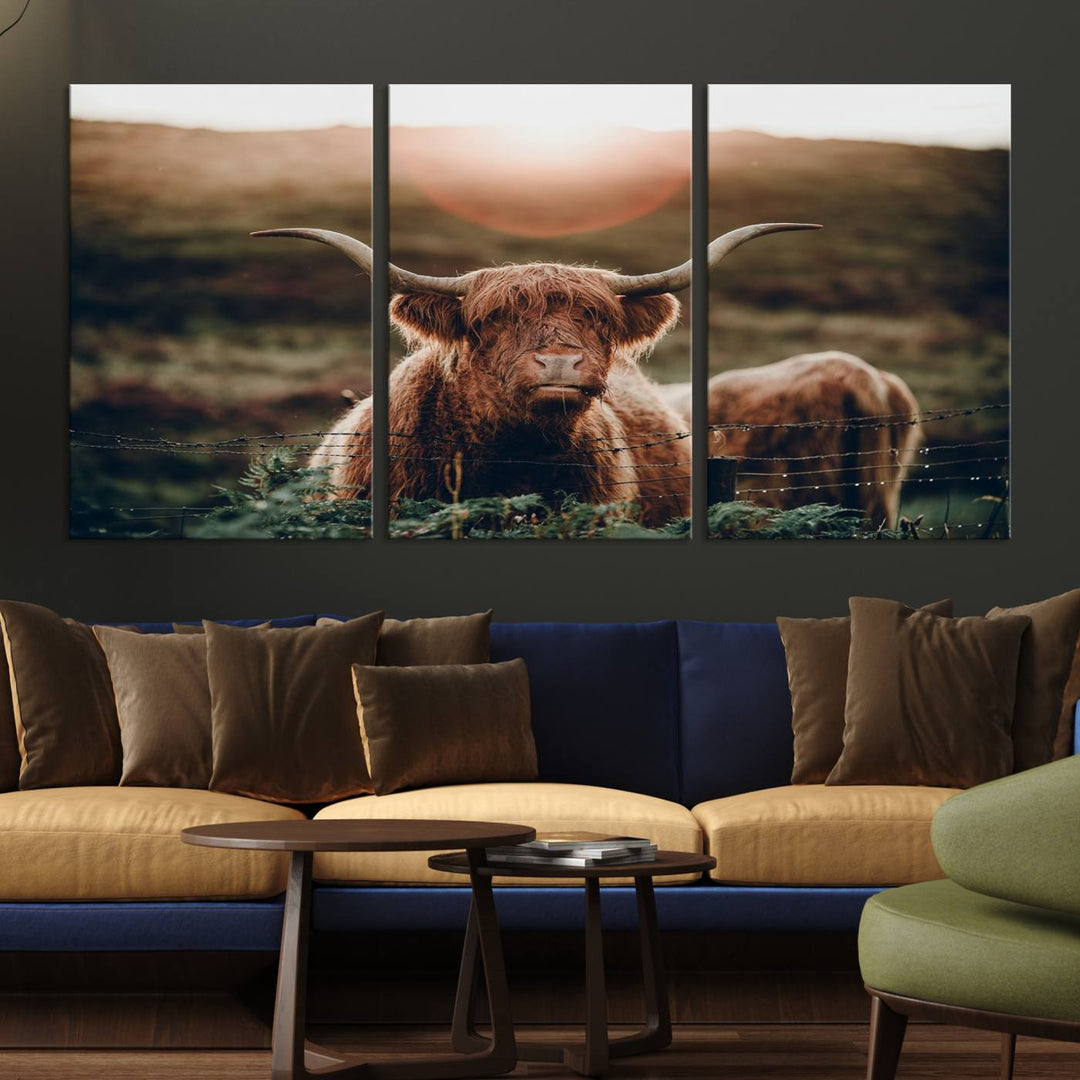 Lienzo de vaca de las tierras altas al amanecer, decoración del hogar, varios paneles, lienzo enmarcado listo para colgar, obras de arte para pared dividida, sala de estar, fotografía artística, decoración de pared