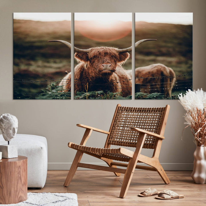 Lienzo de vaca de las tierras altas al amanecer, decoración del hogar, varios paneles, lienzo enmarcado listo para colgar, obras de arte para pared dividida, sala de estar, fotografía artística, decoración de pared