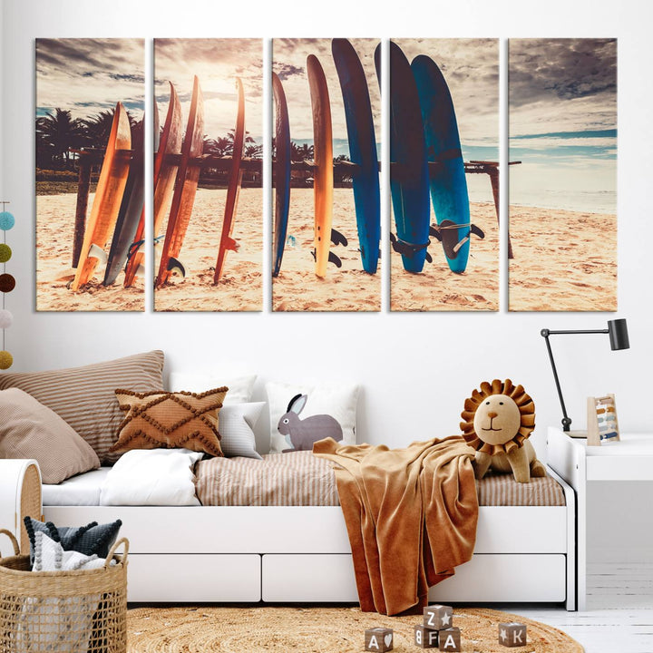 Tablas de surf coloridas y lienzo al atardecer Impresión de arte de pared Lienzo extra grande Arte deportivo inspirador Arte de lienzo de playa Arte de pared de múltiples paneles