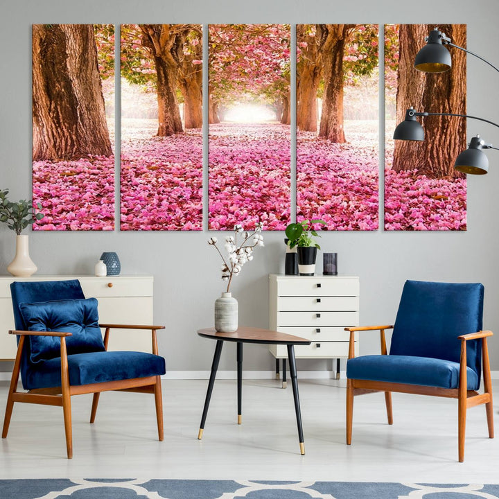 Tableau sur toile Blossom Cherry Marchant sur des fleurs roses entre les arbres