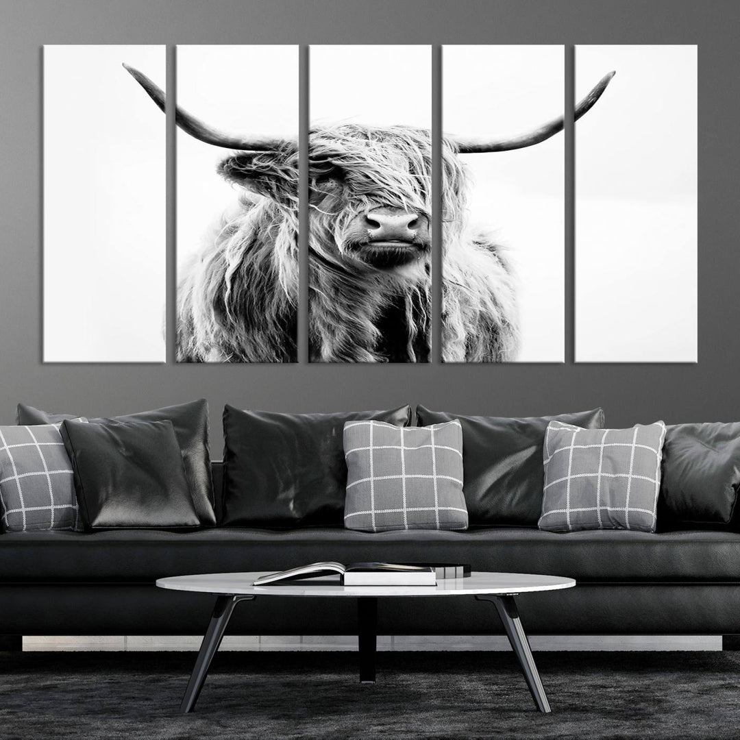 Lienzo de vaca de las Tierras Altas, arte de pared, decoración de granja, vaca, impresión en blanco y negro, decoración de pared rústica, pintura de animales, pared de vaca escocesa