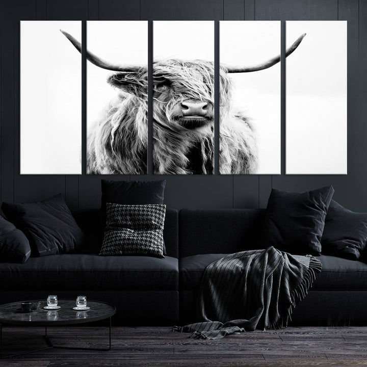 Lienzo de vaca de las Tierras Altas, arte de pared, decoración de granja, vaca, impresión en blanco y negro, decoración de pared rústica, pintura de animales, pared de vaca escocesa