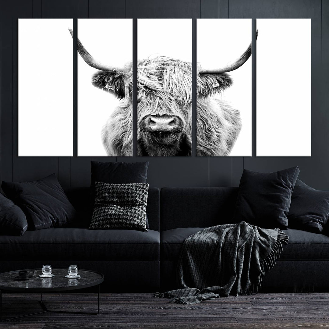 Lienzo de vaca de las Tierras Altas, arte de pared, decoración de granja, vaca, impresión en blanco y negro, decoración de pared rústica, pintura de animales, pared de vaca escocesa