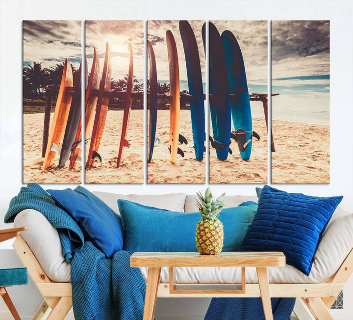 Tablas de surf coloridas y lienzo al atardecer Impresión de arte de pared Lienzo extra grande Arte deportivo inspirador Arte de lienzo de playa Arte de pared de múltiples paneles