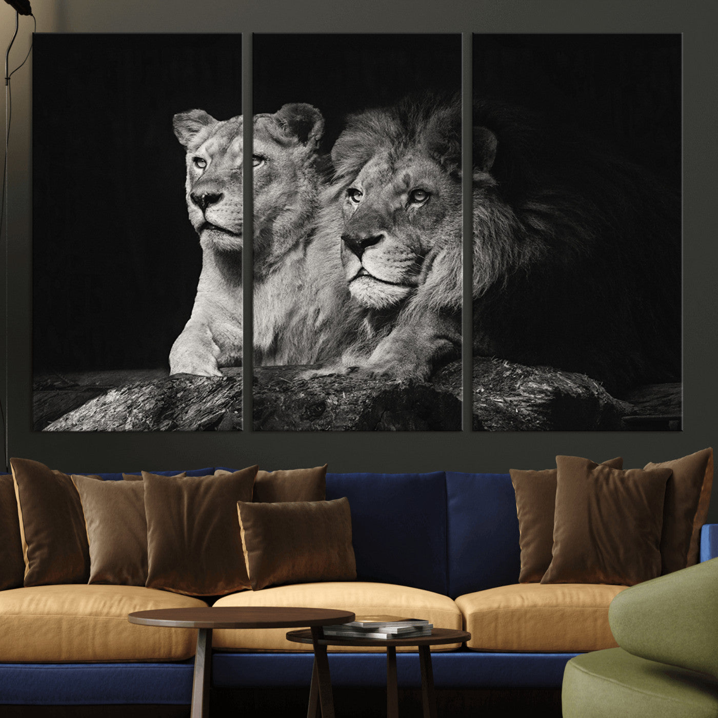 MGV-CV-48X32-3P - Lion Couple Canvas Wall Art Print – Elegant Wildlife Portrait in Black and White Lion Family – Ready to Hang