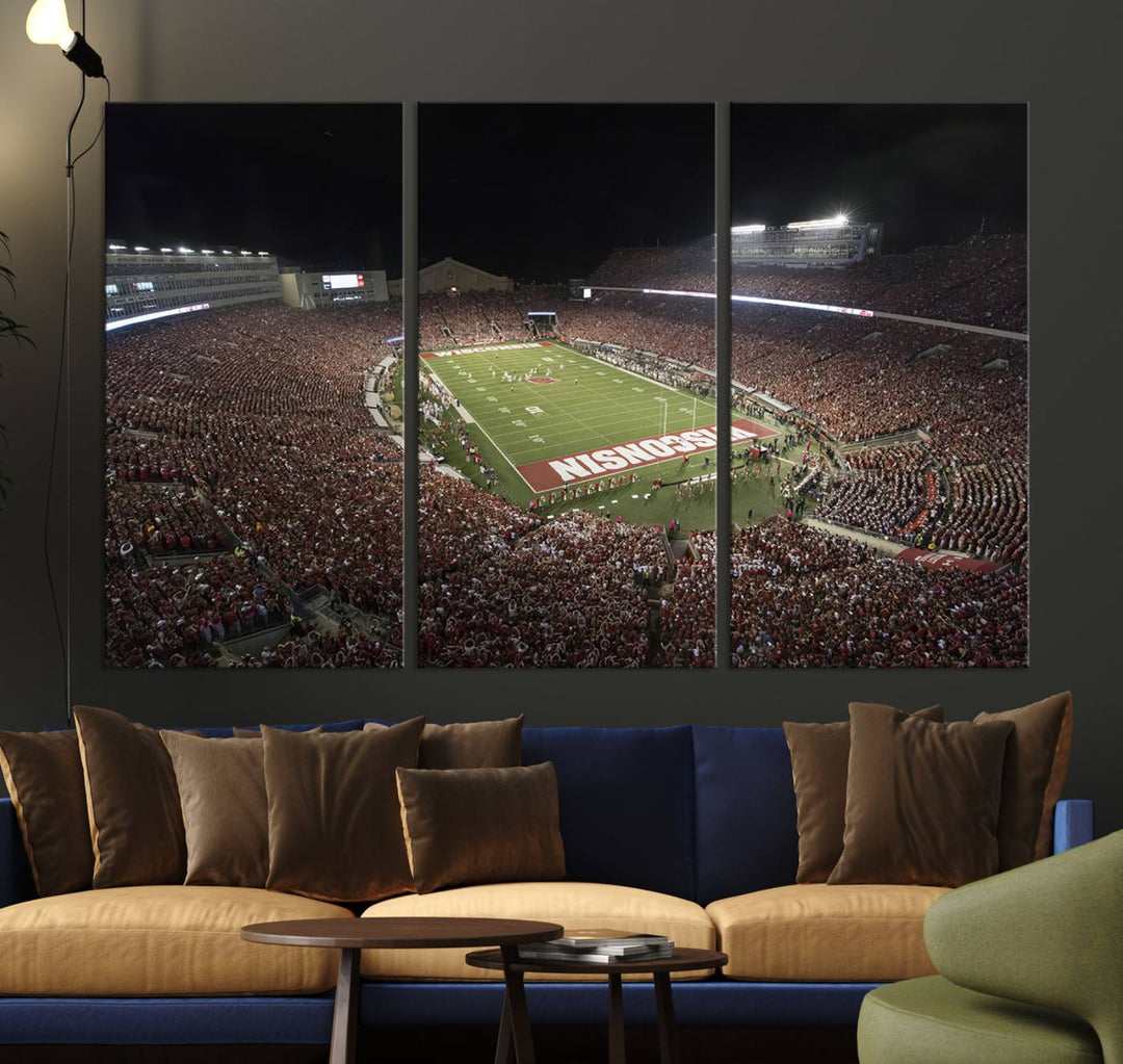 Wisconsin Badgers Football Team Print - Madison Camp Randall Stadium Wall Art Canvas Print