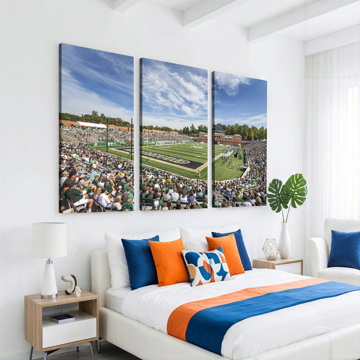 67799-MGV-CV-36X24 - University of Charlotte 49ers Football Team Print - Charlotte Jerry Richardson Stadium Canvas Print