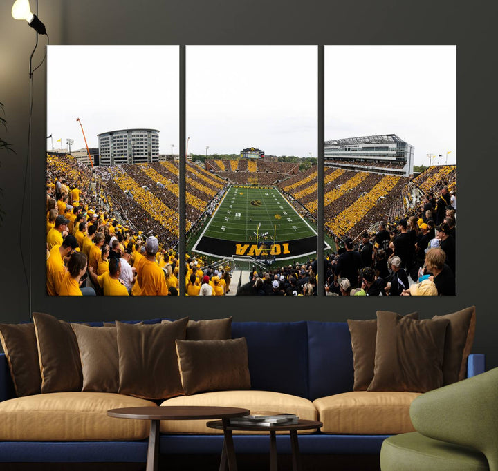 Iowa University Hawkeyes Football Team Print - Iowa City Kinnick Stadium Wall Art Canvas Print