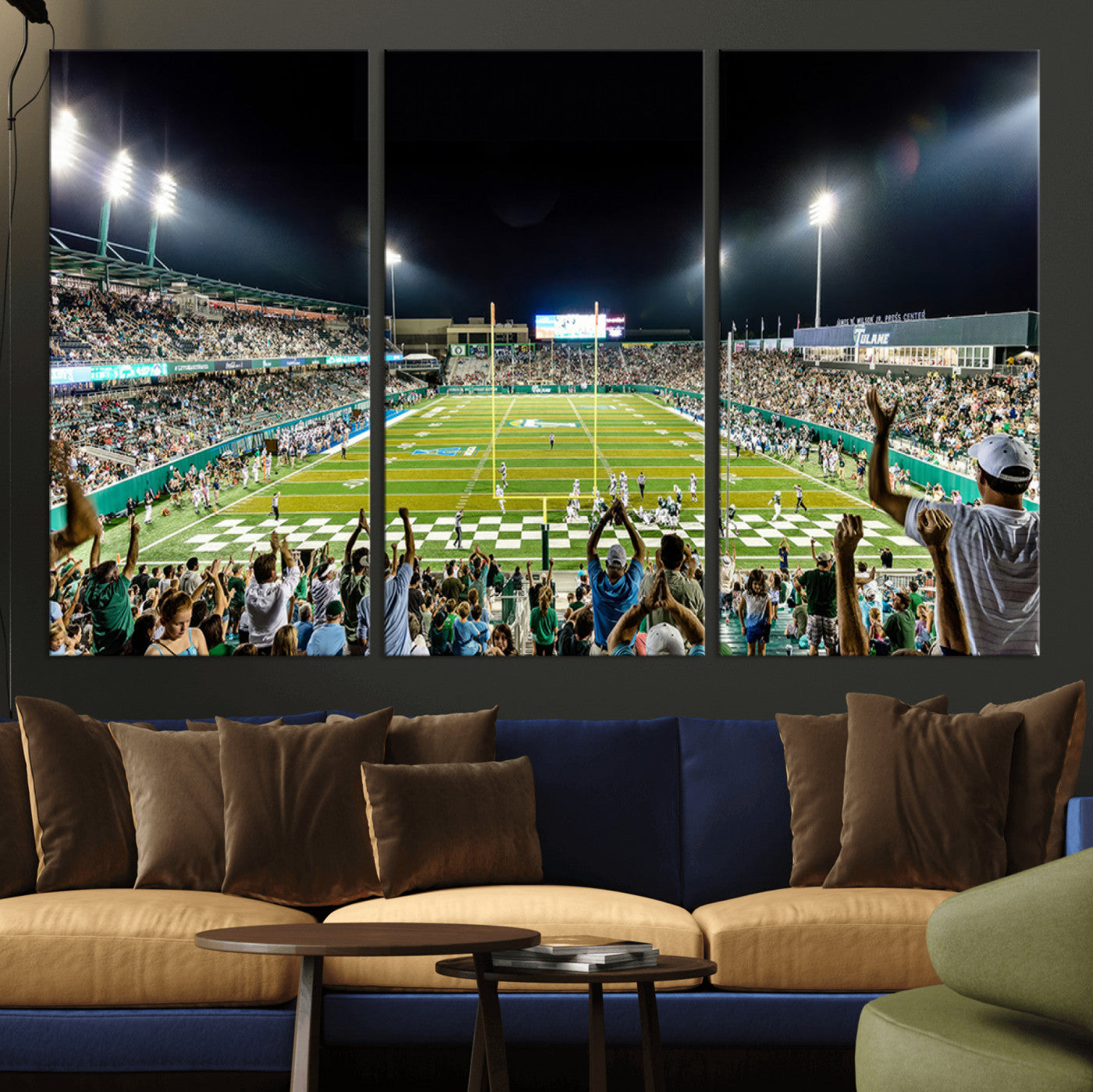 56448-MGV-CV-36X24-The Tulane University Green Wave Football Team Print - New Orleans Yulman Stadium Wall Art Canvas