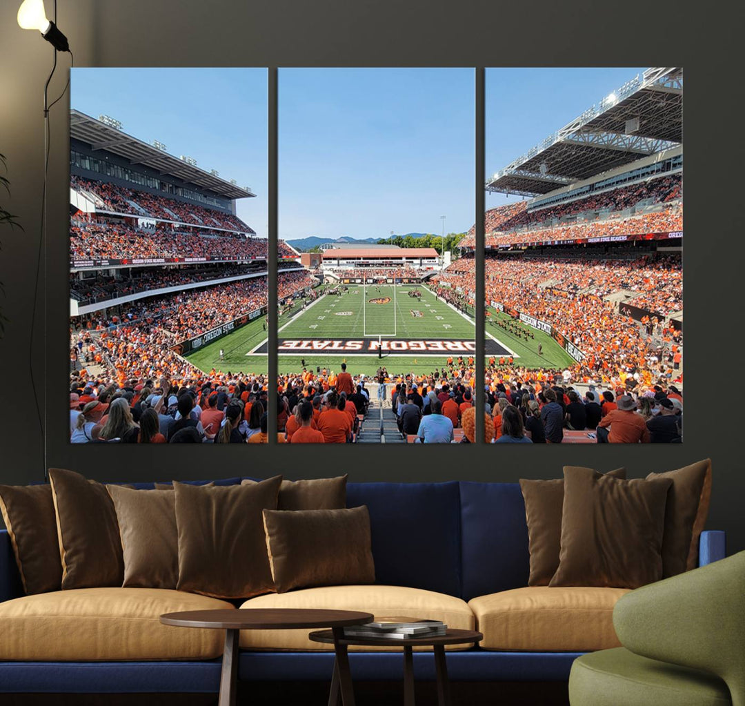 Oregon State Beavers Football Team Print - Corvallis Reser Stadium Wall Art Canvas Print