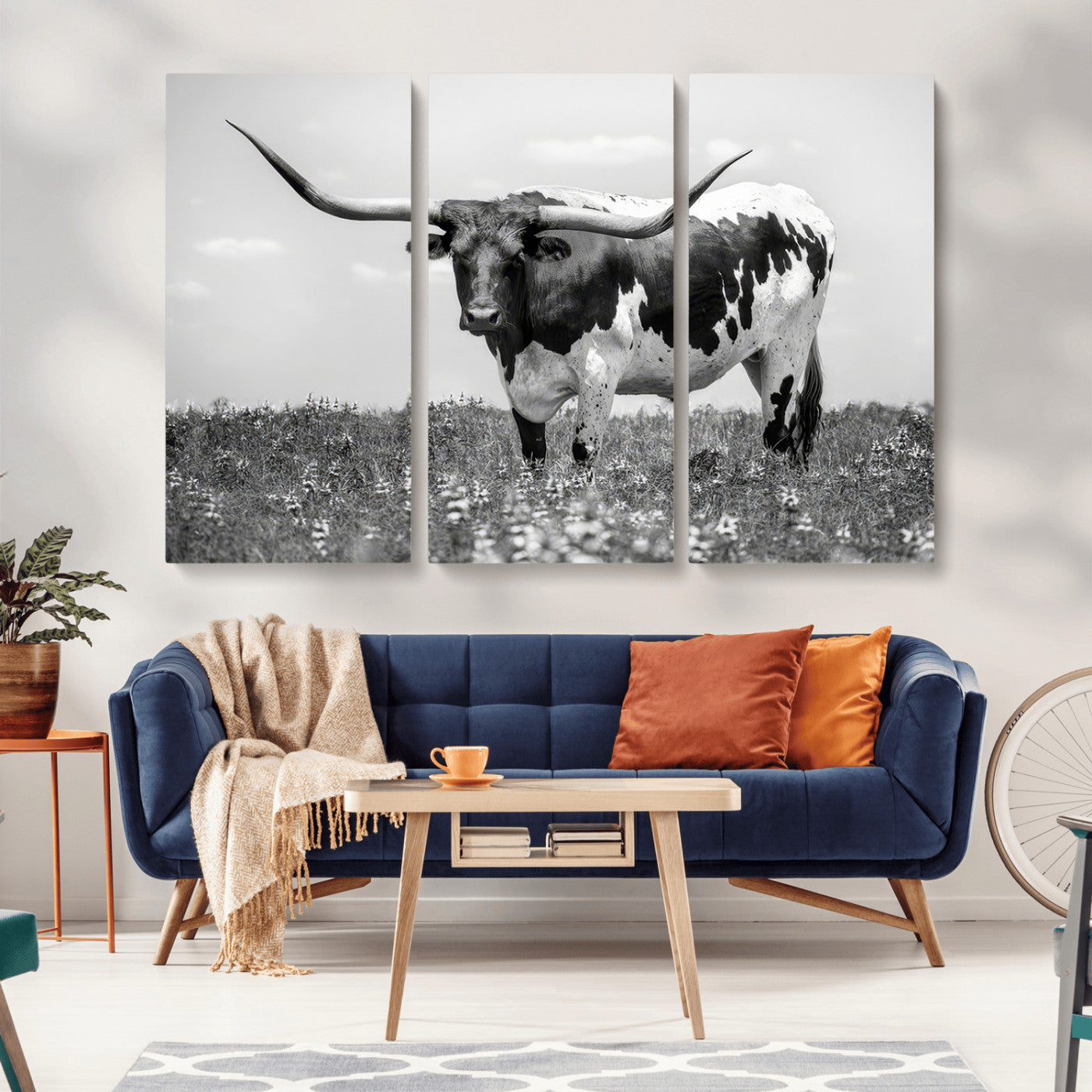 -Texas Black White Highland Longhorn Cow Wall Art Canvas Print