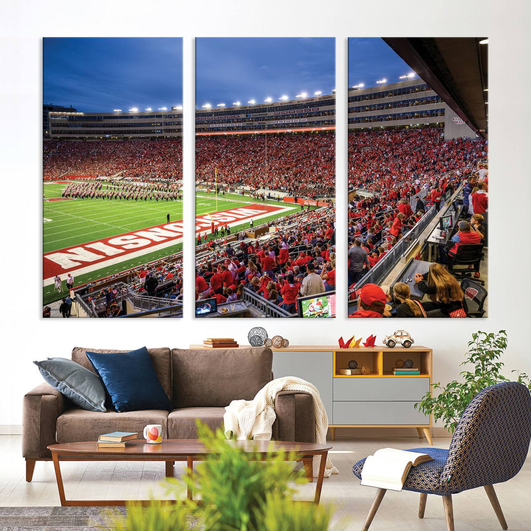 Wisconsin Badgers Football Team Print - Madison Camp Randall Stadium Wall Art Canvas Print