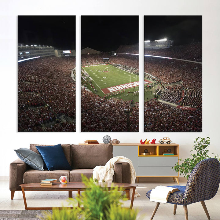 Wisconsin Badgers Football Team Print - Madison Camp Randall Stadium Wall Art Canvas Print