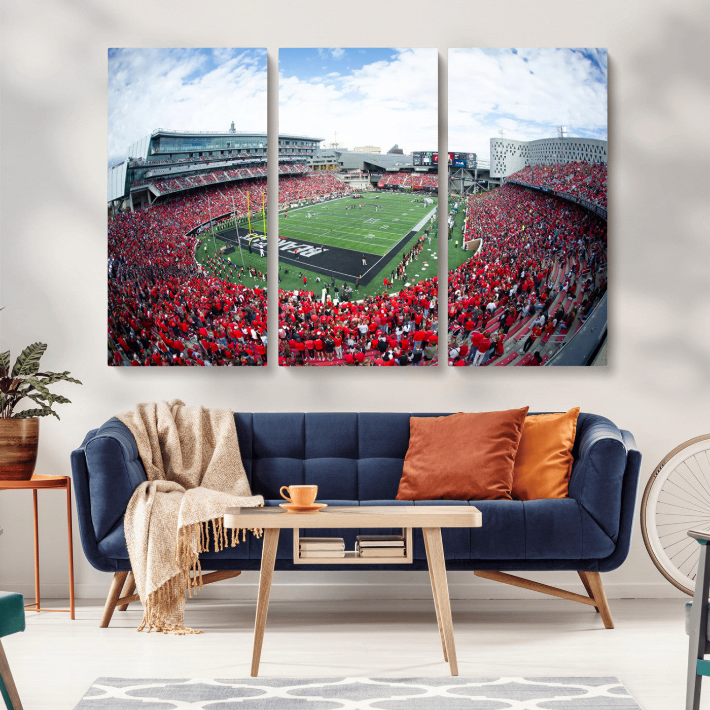MGV-CV-48X32-3P - Cincinnati Bearcats Football Team Print - Nippert Stadium Wall Art Canvas Print