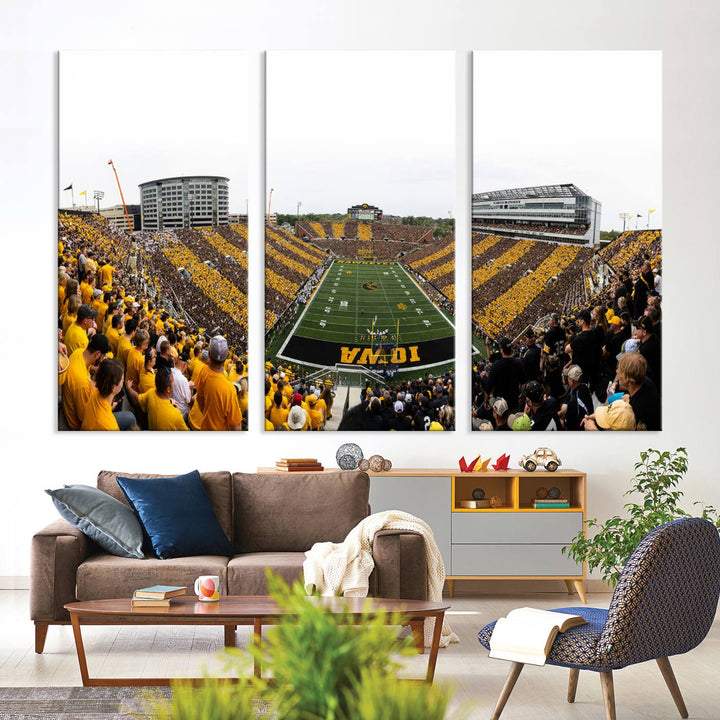 Iowa University Hawkeyes Football Team Print - Iowa City Kinnick Stadium Wall Art Canvas Print