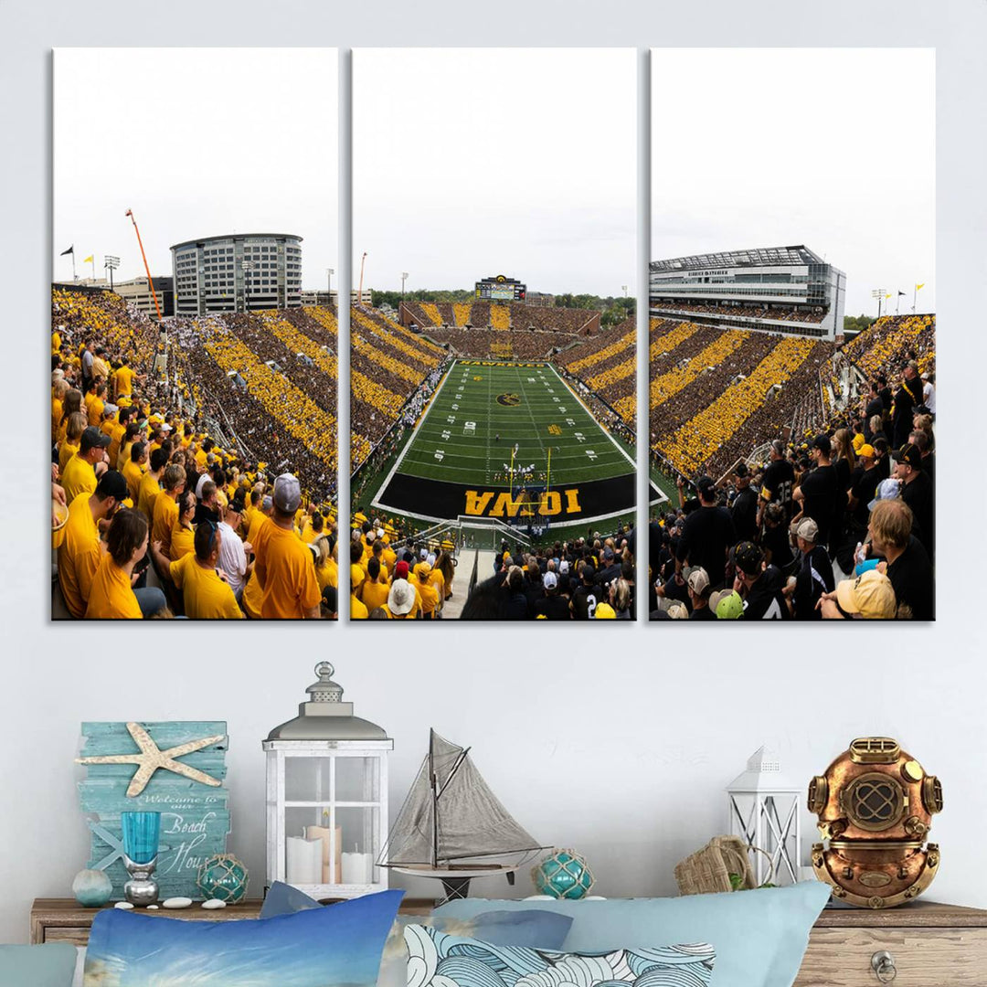 Iowa University Hawkeyes Football Team Print - Iowa City Kinnick Stadium Wall Art Canvas Print